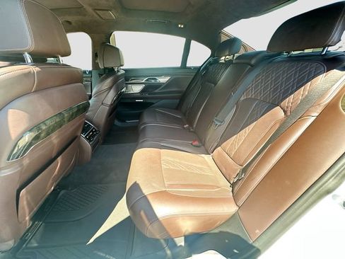 Used 2018 BMW M760i xDrive AWD/4WD image 27