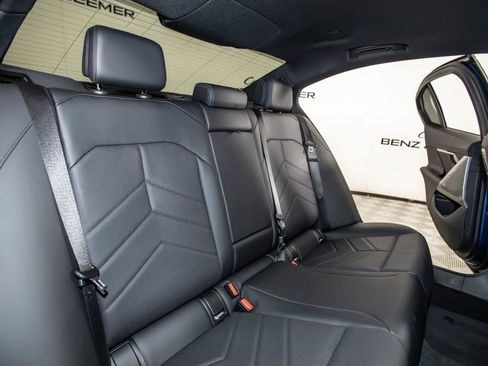 Used 2024 BMW 530i w/ M Sport Package image 17