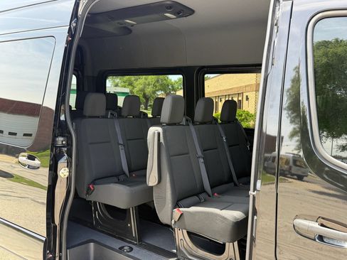 Used 2019 Mercedes-Benz Sprinter 2500 w/ Premium Package image 13