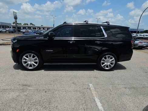 Used 2021 Chevrolet Tahoe High Country w/ Premium Package AWD/4WD image 4