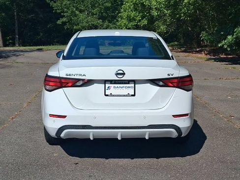Used 2022 Nissan Sentra SV FWD image 4