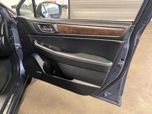 Used 2015 Subaru Outback 2.5i Limited w/ Popular Package #4 image 12