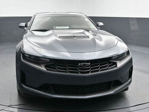 Used 2022 Chevrolet Camaro LT RWD image 3