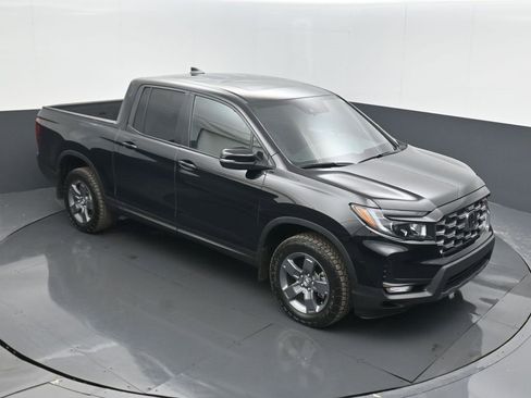 Certified 2025 Honda Ridgeline TrailSport image 27