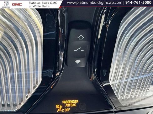 Used 2023 BMW X6 M image 33