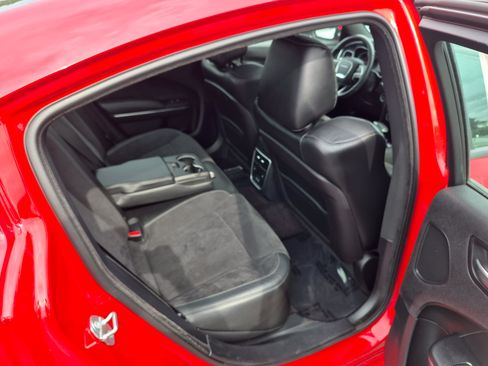 Used 2016 Dodge Charger R/T RWD image 35