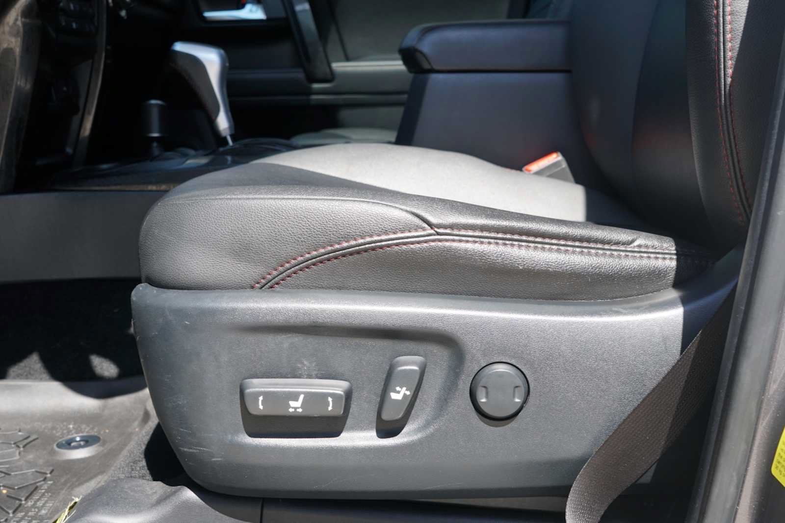 Used 2022 Toyota 4Runner TRD Pro AWD/4WD image 17