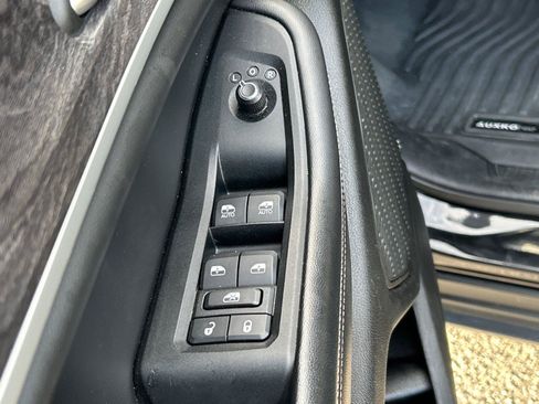 Used 2024 Jeep Grand Cherokee Limited RWD image 19