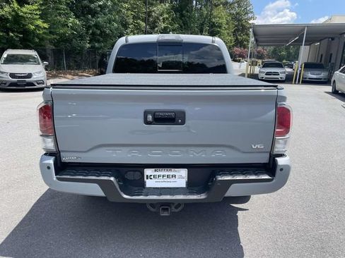 Used 2021 Toyota Tacoma TRD Sport w/ Technology Package AWD/4WD image 5