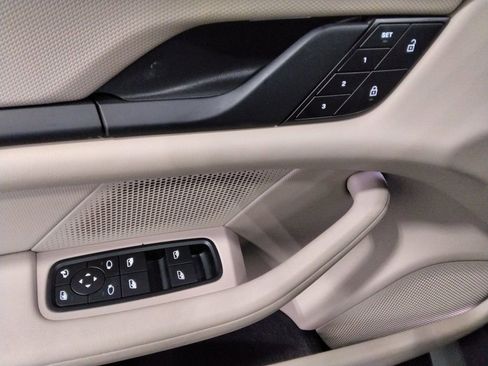 Used 2023 Porsche Taycan w/ Premium Package image 27