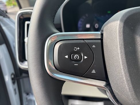 Certified 2026 Volvo XC40 B5 Plus AWD/4WD image 20