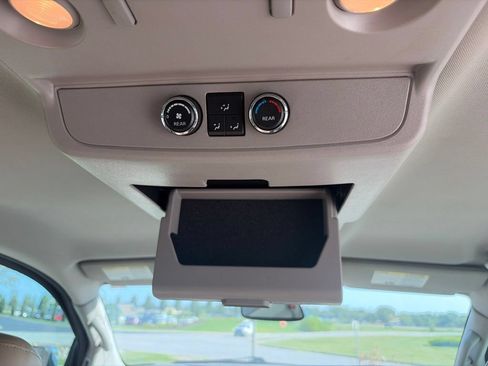 Used 2015 Nissan Armada SL AWD/4WD image 33