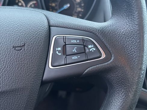 Used 2015 Ford Focus SE image 26