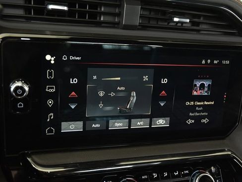 Used 2024 GMC Sierra 2500 AT4 image 60