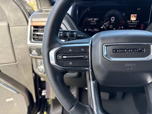 Used 2025 GMC Yukon Denali image 30