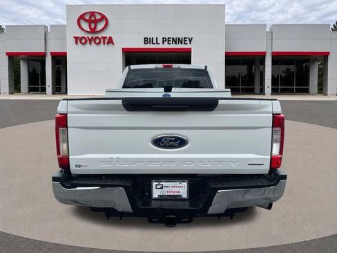Used 2017 Ford F250 XL w/ Power Equipment Group AWD/4WD image 5