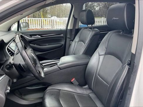 Used 2021 Buick Enclave Avenir w/ Avenir Technology Package image 25