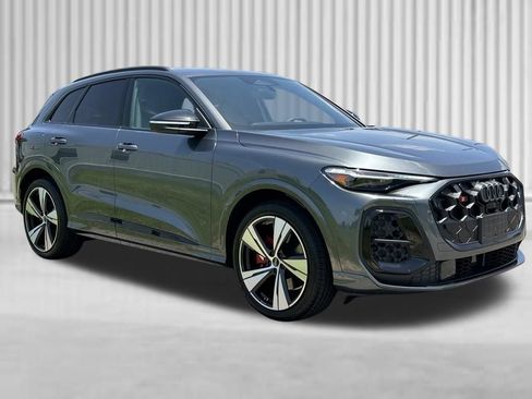 New 2026 Audi SQ5 Premium Plus AWD/4WD image 7
