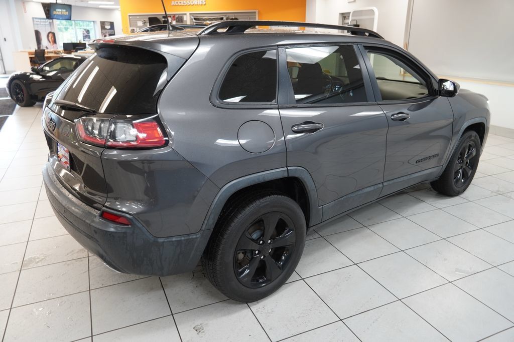 Used 2019 Jeep Cherokee Latitude Plus AWD/4WD image 12