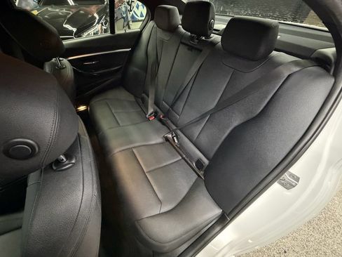Used 2018 BMW 330i xDrive Sedan AWD/4WD image 14