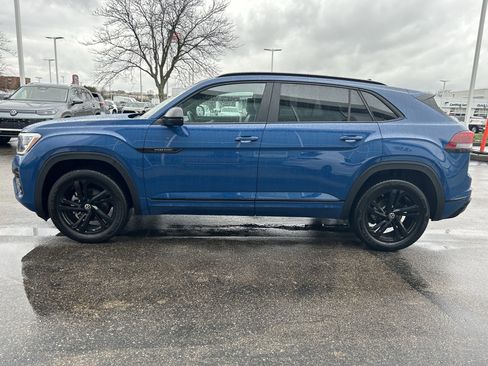 Certified 2025 Volkswagen Atlas Cross Sport SEL R-Line image 4