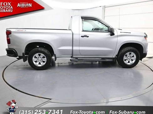 Used 2022 Chevrolet Silverado 1500 W/T w/ WT Value Package AWD/4WD image 11