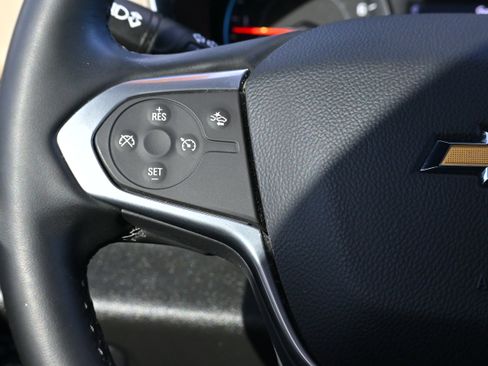 Used 2023 Chevrolet Traverse LT image 18