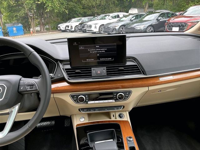 Used 2023 Audi Q5 2.0T Premium Plus w/ Premium Plus Package AWD/4WD image 15