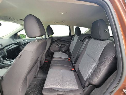 Used 2017 Ford Escape SE FWD image 25