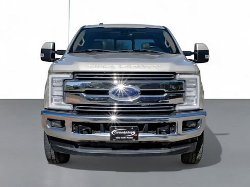 Used 2017 Ford F250 Lariat w/ Lariat Ultimate Package image 3