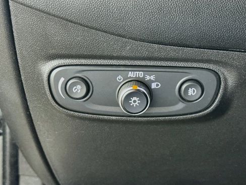 Used 2021 Chevrolet Equinox LT AWD/4WD image 13