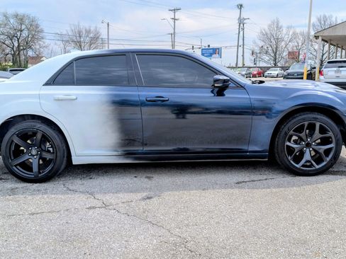 Used 2023 Chrysler 300 S RWD image 2