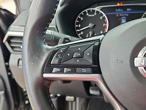 Used 2023 Nissan Altima 2.5 SR w/ SR Premium Package FWD image 25