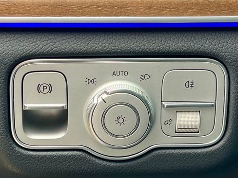 Certified 2024 Mercedes-Benz GLE 350 4MATIC image 40