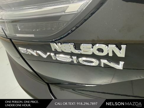 Used 2021 Buick Envision Avenir w/ Technology Package II FWD image 15