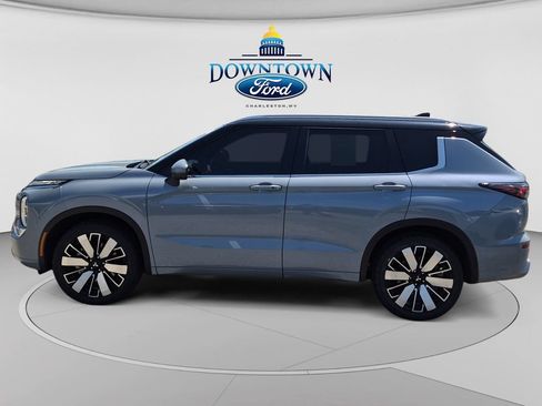 Used 2025 Mitsubishi Outlander SEL FWD image 6