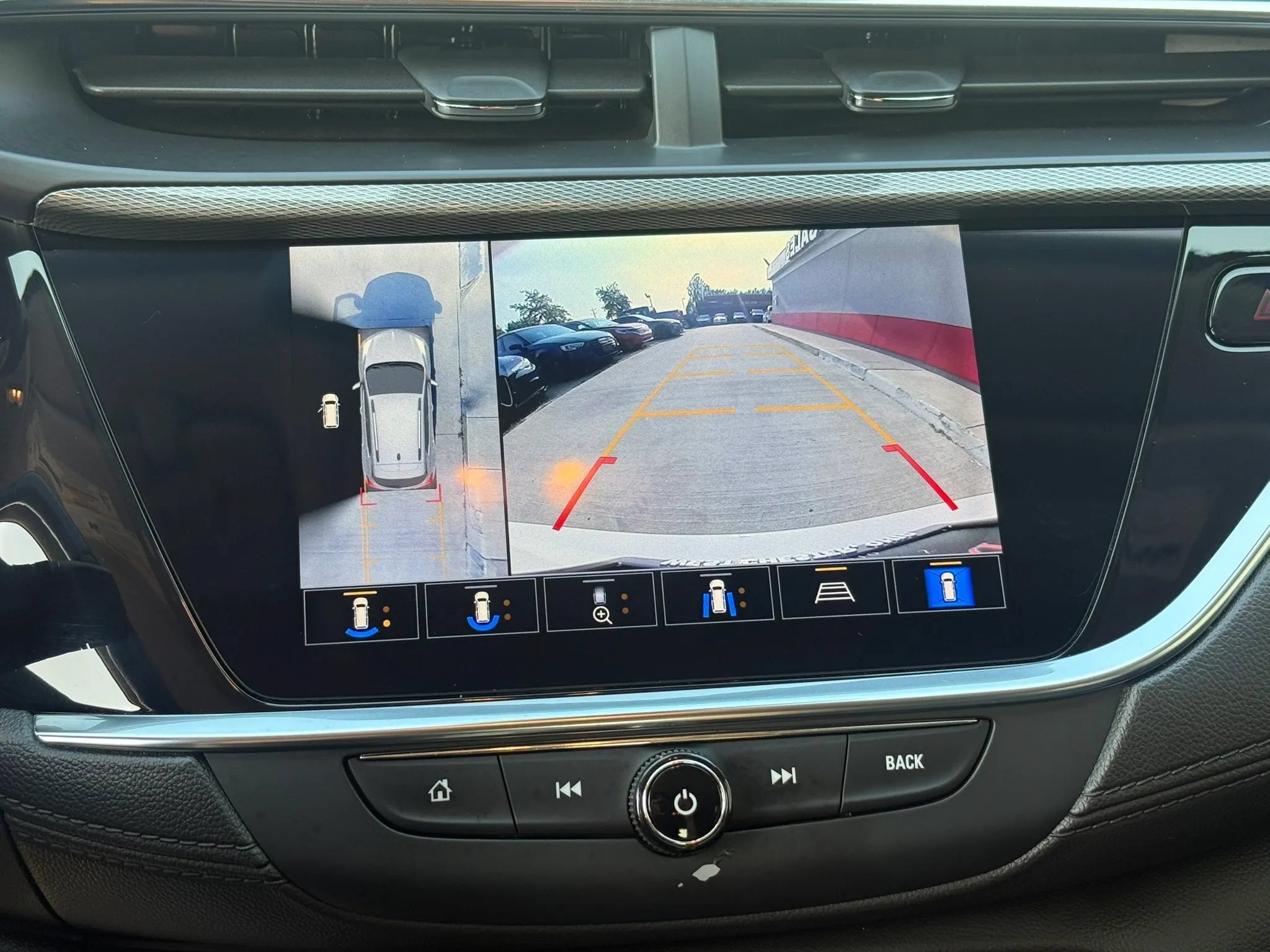 Used 2021 Buick Encore GX Select w/ Advanced Technology Package FWD image 19