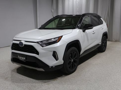 Used 2024 Toyota RAV4 XSE w/ Advanced Technology Package AWD/4WD image 8