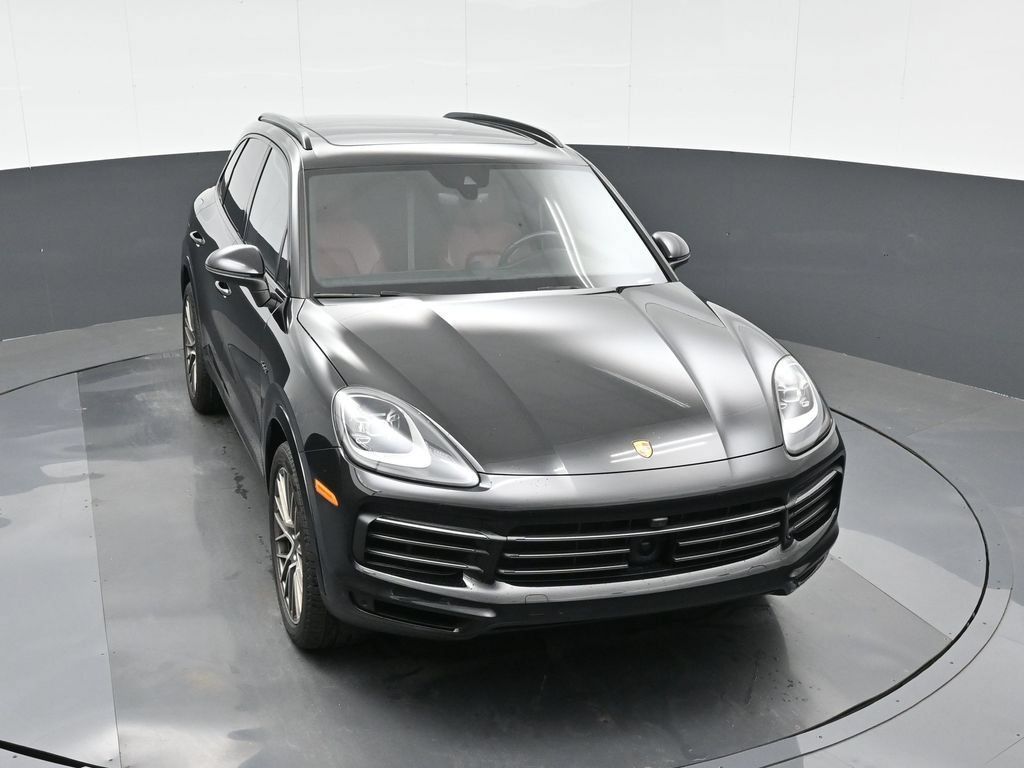 Certified 2023 Porsche Cayenne Platinum Edition AWD/4WD image 32