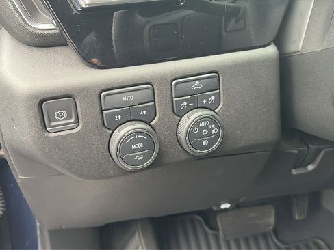 Certified 2022 Chevrolet Silverado 1500 RST image 8