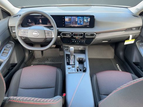 New 2026 Nissan Sentra SR w/ Floor Mat Package FWD image 16
