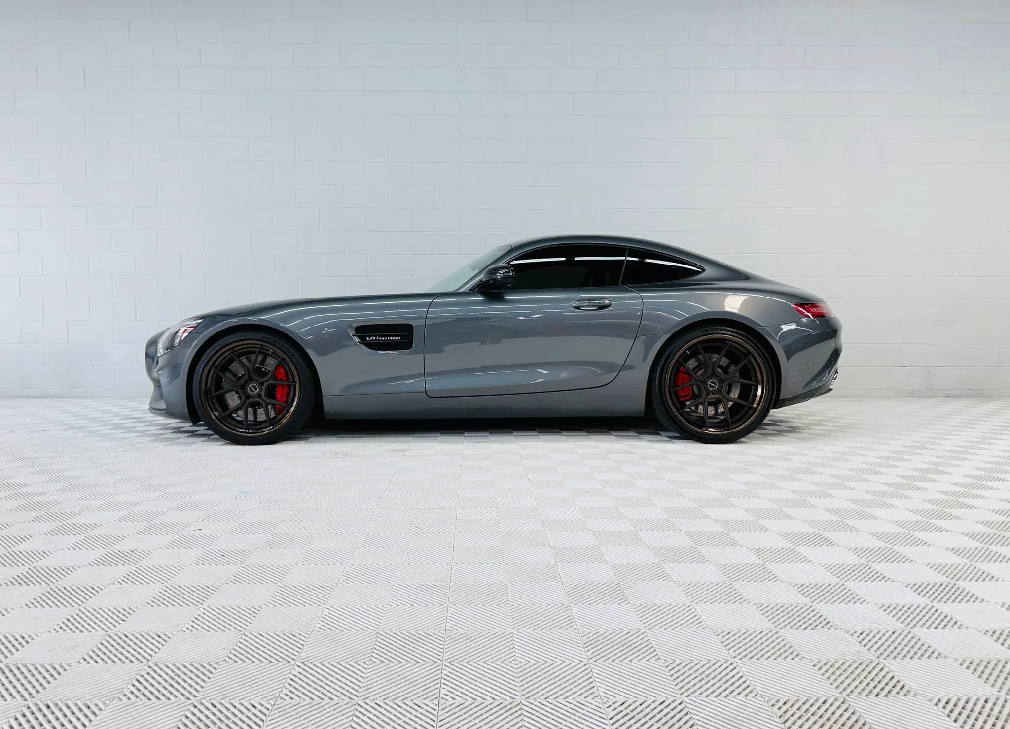 Used 2016 Mercedes-Benz AMG GT S image 35