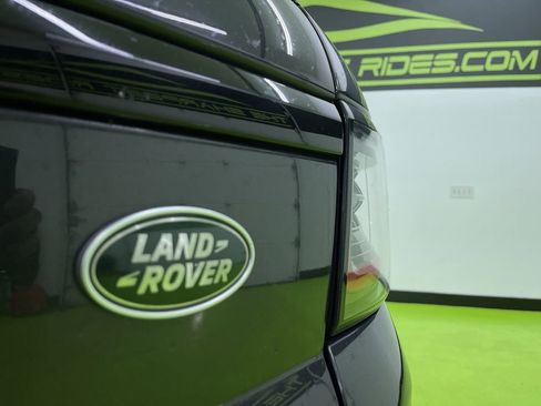Used 2022 Land Rover Range Rover Sport HST image 14