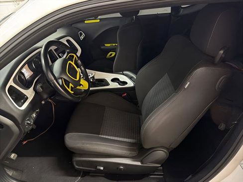 Used 2022 Dodge Challenger GT RWD image 11
