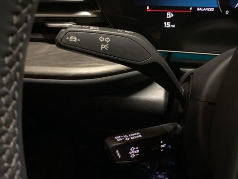 Used 2025 Audi Q5 Premium w/ Convenience Package image 38