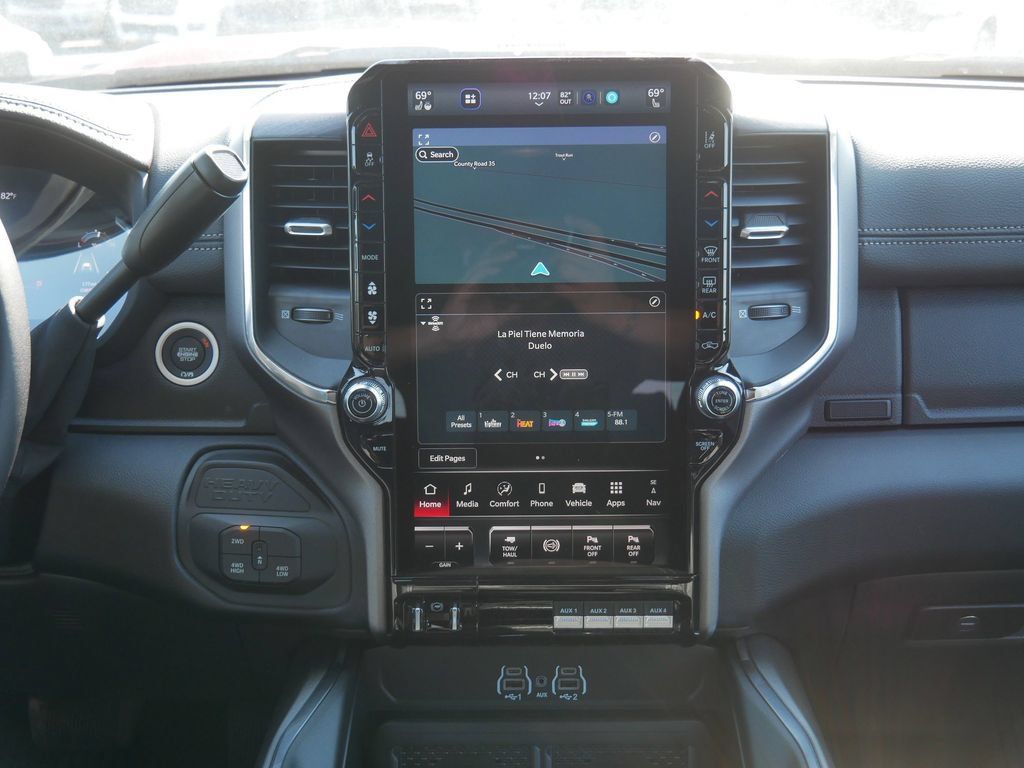 New 2026 RAM 2500 Laramie AWD/4WD image 11