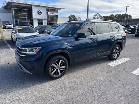 Used 2022 Volkswagen Atlas SE image 1