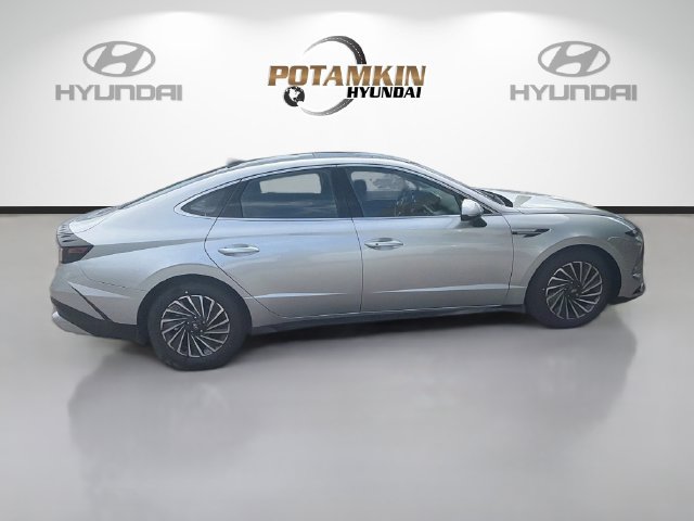 New 2026 Hyundai Sonata SEL FWD image 4