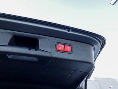 Used 2018 Mercedes-Benz GLC 300 4MATIC image 42