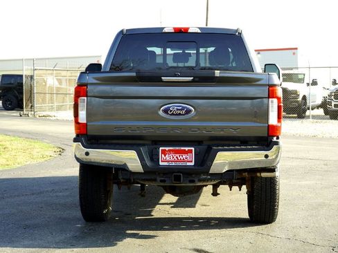 Used 2019 Ford F250 Lariat w/ Lariat Value Package image 7